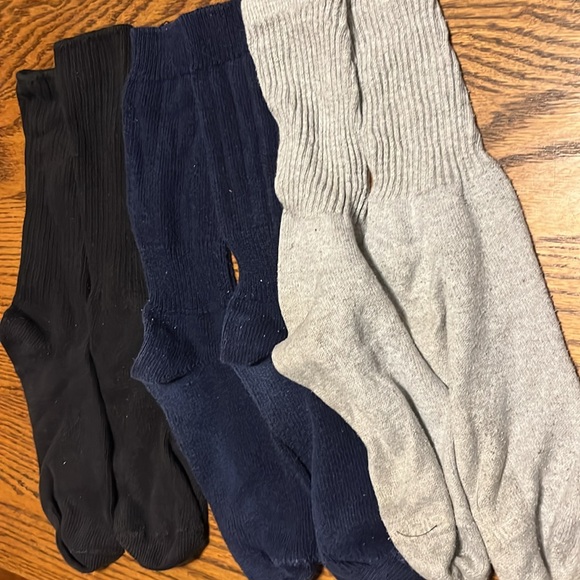 3 pairs slouch Socks Black Navy and Gray - Picture 3 of 3